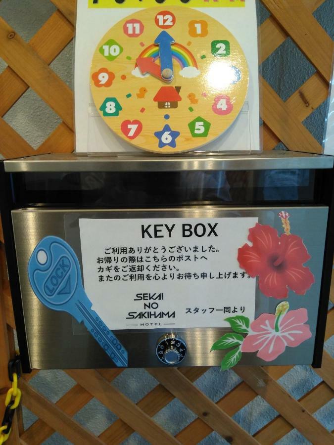 Mr Kinjo In 西原インター Ginowan Bagian luar foto